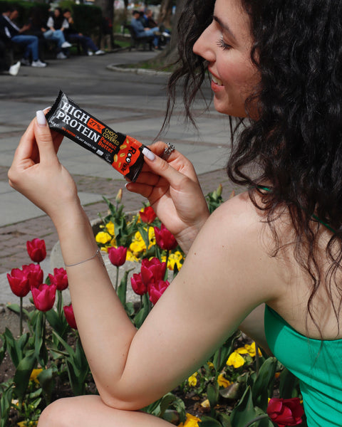 БИО високопротеиново шоколадово блокче с фъстъци